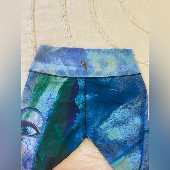 Nominou Activewear Fine Art Leggings Size Large - Picture 2 of 7